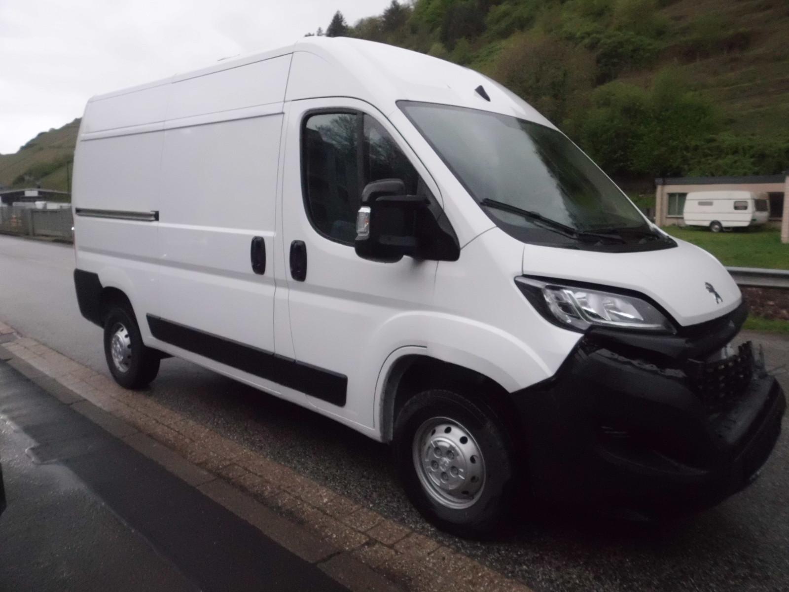 Peugeot Boxer Kasten Hochraum 335 L2H2 BlueHDi 165 Stop&