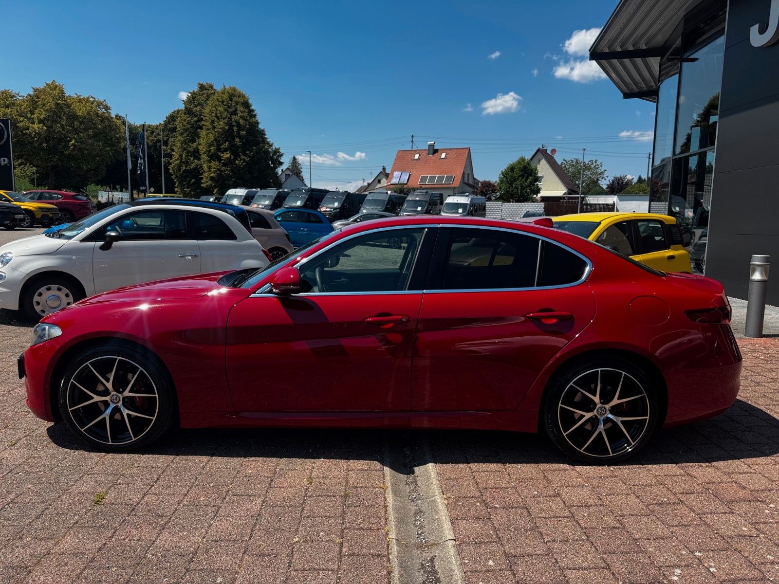 Fahrzeugabbildung Alfa Romeo Giulia 2.0 Super 200PS Automatik Navigation Klim