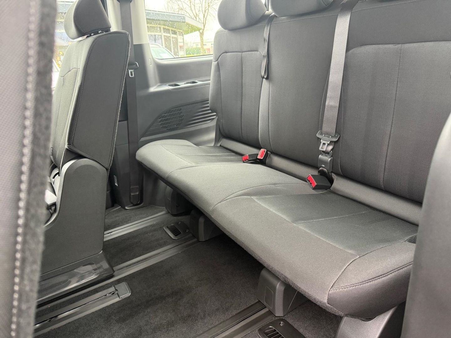 Fahrzeugabbildung Hyundai STARIA Trend Hybrid 1.6 T-GDI 9-SITZER KAMERA+AC
