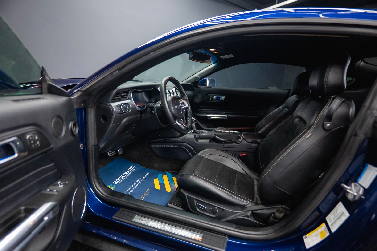 Fahrzeugabbildung Ford Mustang Shelby GT 500 Coupe Performance PREMIUM
