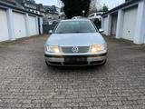 Volkswagen Bora 1,6 Benzin, Zweite Hand, 77KW,105PS,N... - Volkswagen Bora: 1.6