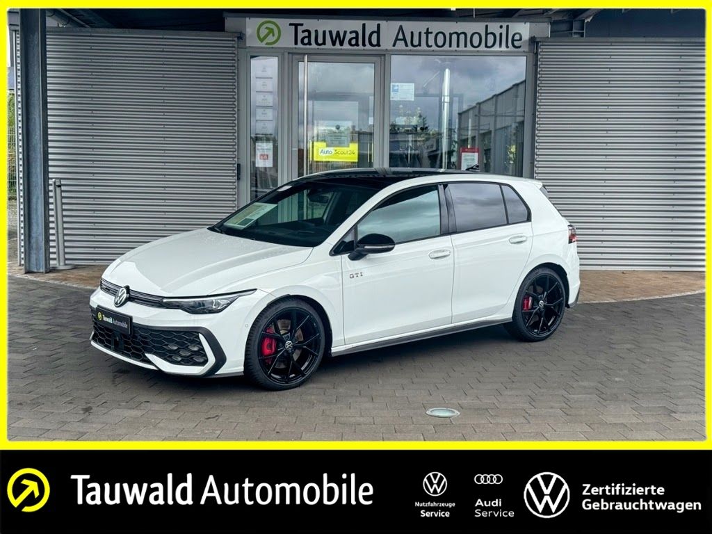 Volkswagen Golf VIII GTI DSG Black Style PANO/HUD/IQ/DCC