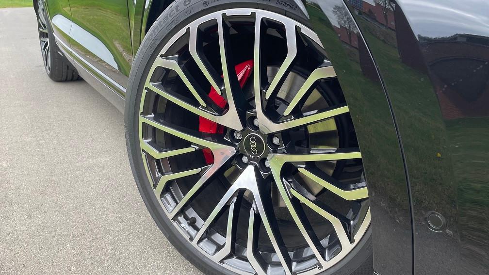 Audi Q8+S-LINE+OLED+LASER+23+B&O+CARBON-UVP.133Tsd.