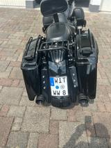 Harley-Davidson Street Glide Spezial - Motorräder in Hagen
