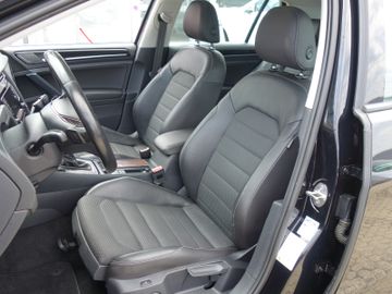 Volkswagen Golf - 10