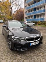 BMW 320i Advantage Automatik Advantage - BMW 320 von privat