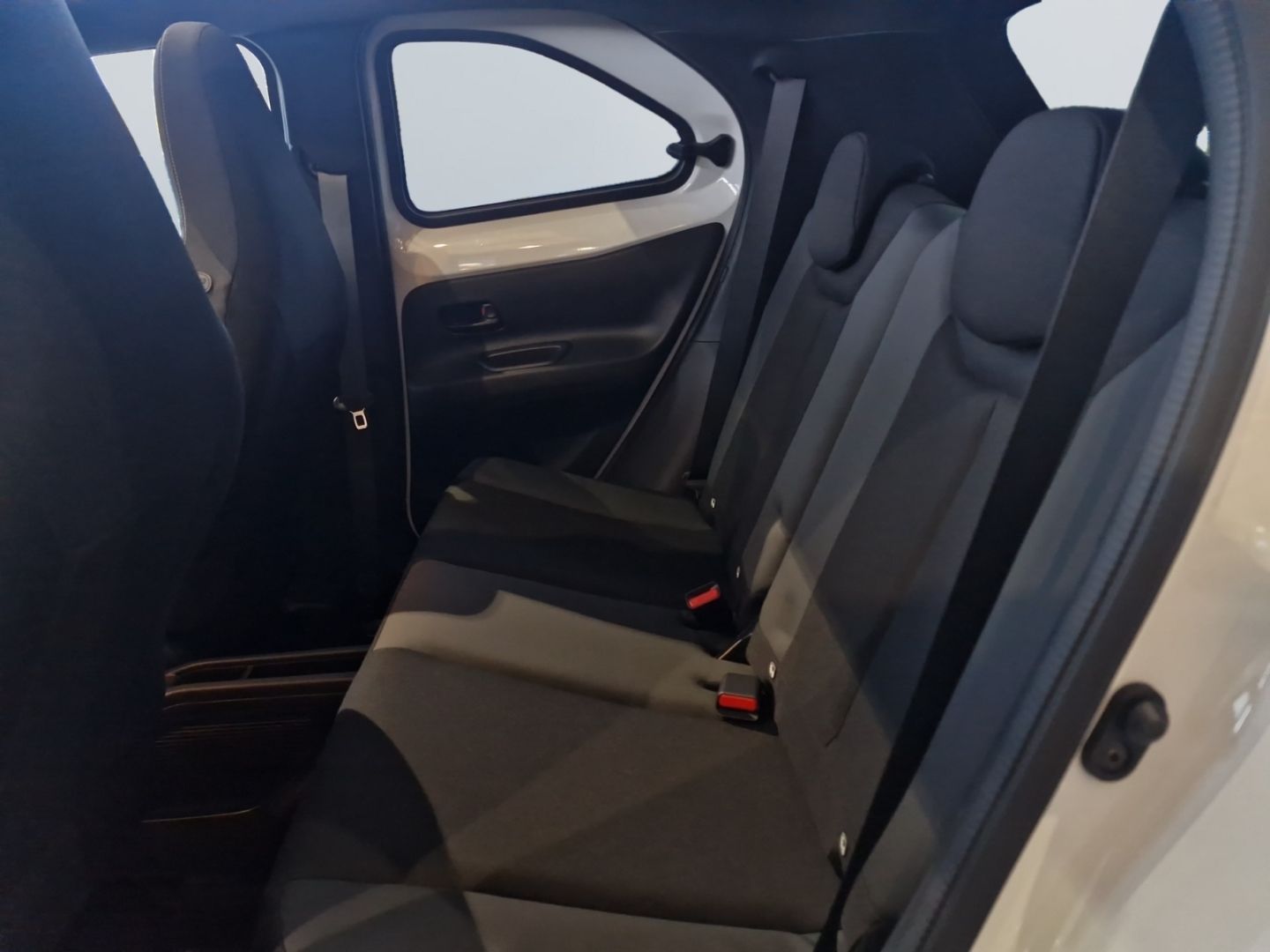 Toyota Aygo (X) - Bild 16