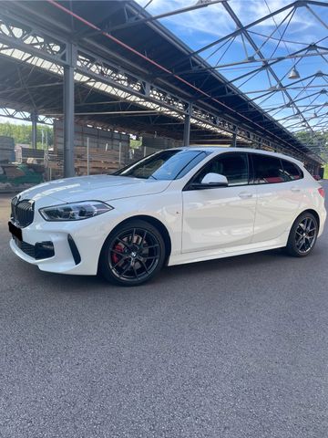 BMW BMW 120i M Sport | HUD | Harman Kardon | Adaptiv