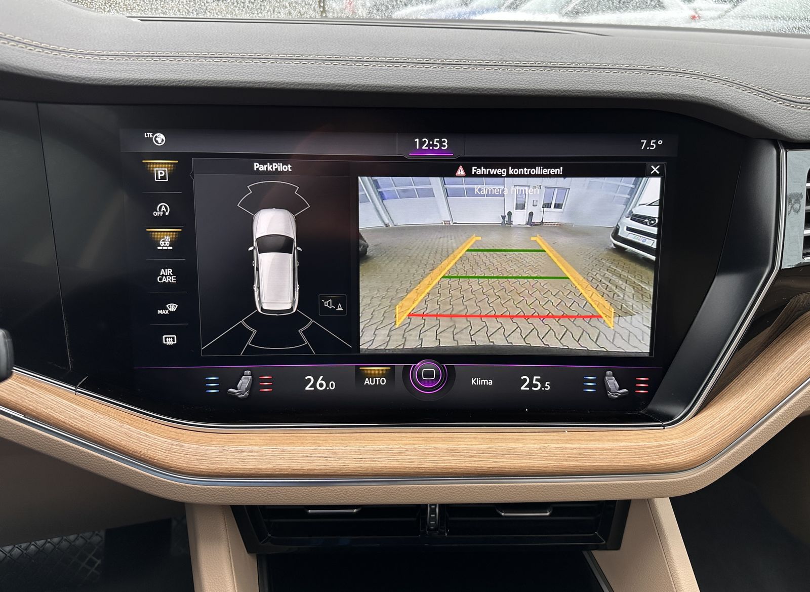 Fahrzeugabbildung Volkswagen Touareg 3.0 TDI*4Motion*AHK*Pano*HeadUp*Cam*