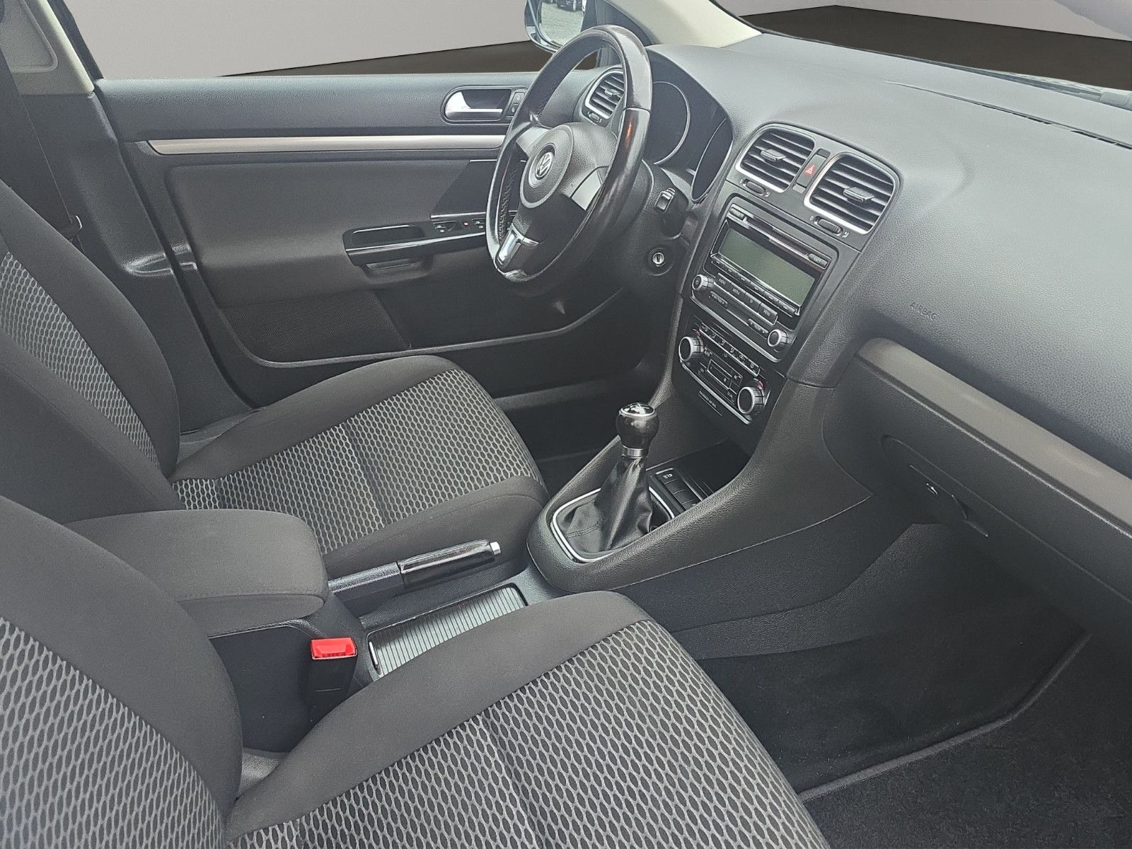 Fahrzeugabbildung Volkswagen Golf VI Variant Trendline INSPEKTION TÜV NEU