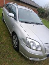 Toyota Avensis 1.8   T25 Automatik - gebrauchte Toyota Avensis aus dem Jahr 2003