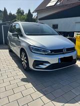 Volkswagen VW Touran Highline R-Line Black Style 1.5 TSI  - Volkswagen Touran Style mit Benzin-Antrieb