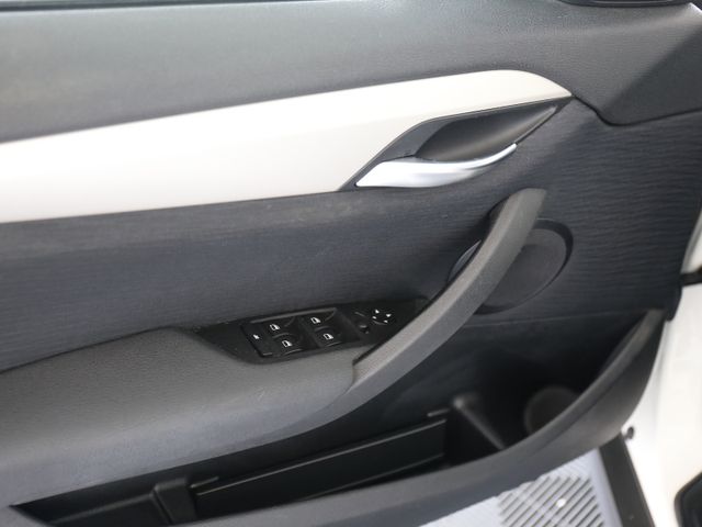BMW X1 sDrive 20d XENON KLIMAAUTOMATIK PDC AHK