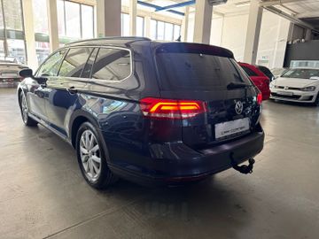 Volkswagen Passat - 4