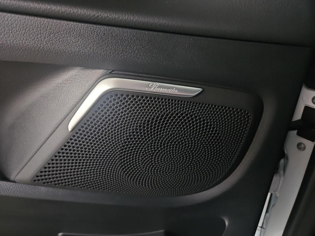 Fahrzeugabbildung Mercedes-Benz V 250 ED/L AMG 7 Sitze Tisch Pano AHK Sound DIST