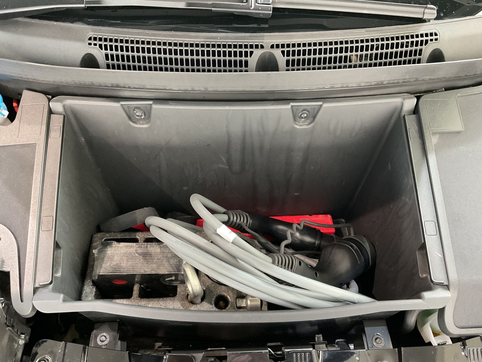 Fahrzeugabbildung BMW i3s 120Ah HK HiFi DAB LED WLAN RFK Navi Prof.
