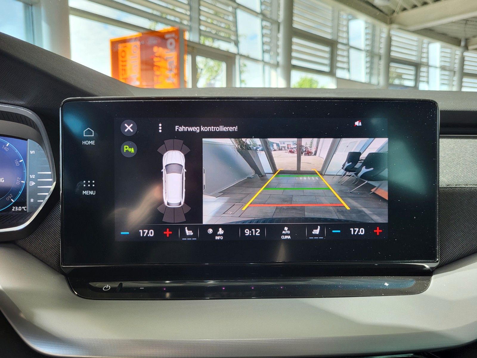 Fahrzeugabbildung SKODA Octavia Combi Style Sitzheizung, Navi, Kamera