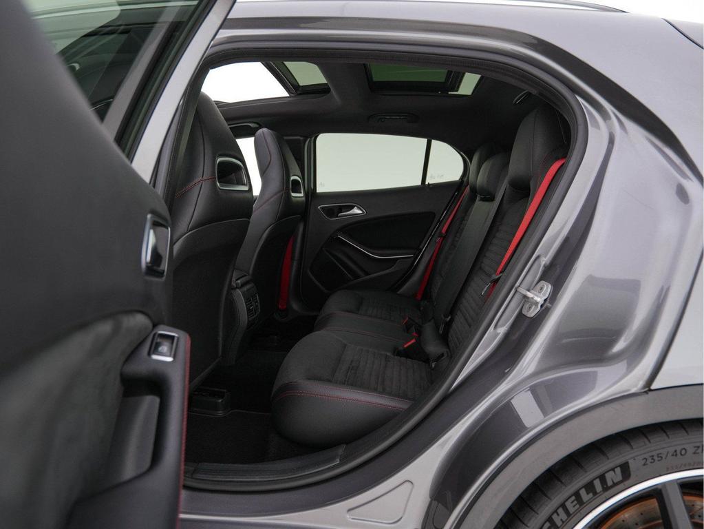 Mercedes-Benz GLA 45 AMG