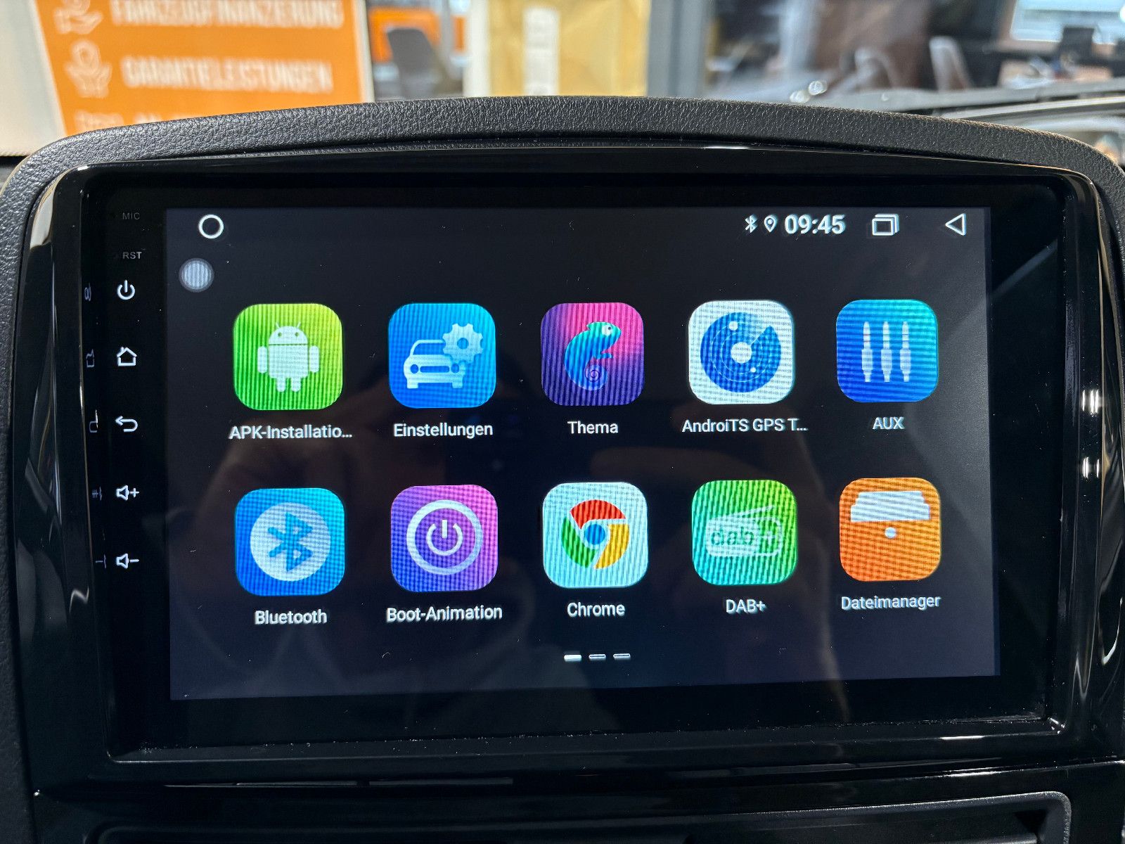 Fahrzeugabbildung Elaris PIO/KAMERA/APPLE/KLIMA/2-SITZ/AUTOMATIK
