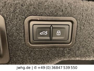Audi A8 - 7