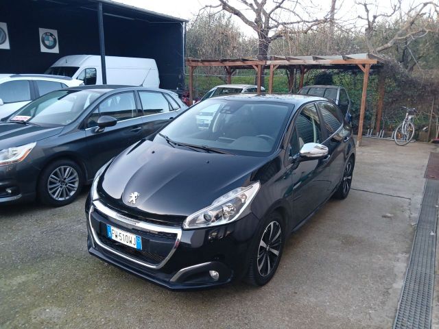 Peugeot 208 BlueHDi 100 S&S 5 porte Signature