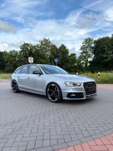 Audi A4 2.0 TDI Avant Quattro Sport/ 3x Sline - Audi A4: Sline
