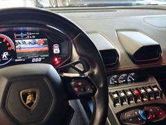 Fahrzeugabbildung Lamborghini Huracán LP610-4 Spyder ( CAMERA/ LIFT/ ARANCIO