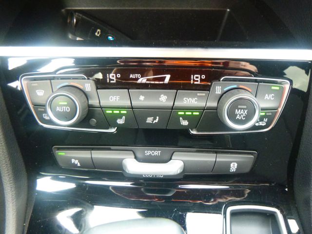 Fahrzeugabbildung BMW 220d Gran Tourer >AUT/NAV/LED/SHZ<