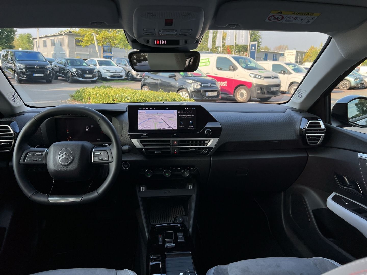 Fahrzeugabbildung Citroën C4 X Max 1.2 PureTech 130 AT8 Navi CarPlay SHZ
