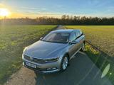 Volkswagen Passat Variant 2.0 TDI DSG BMT Highline Vari... - VW Passat Variant von privat