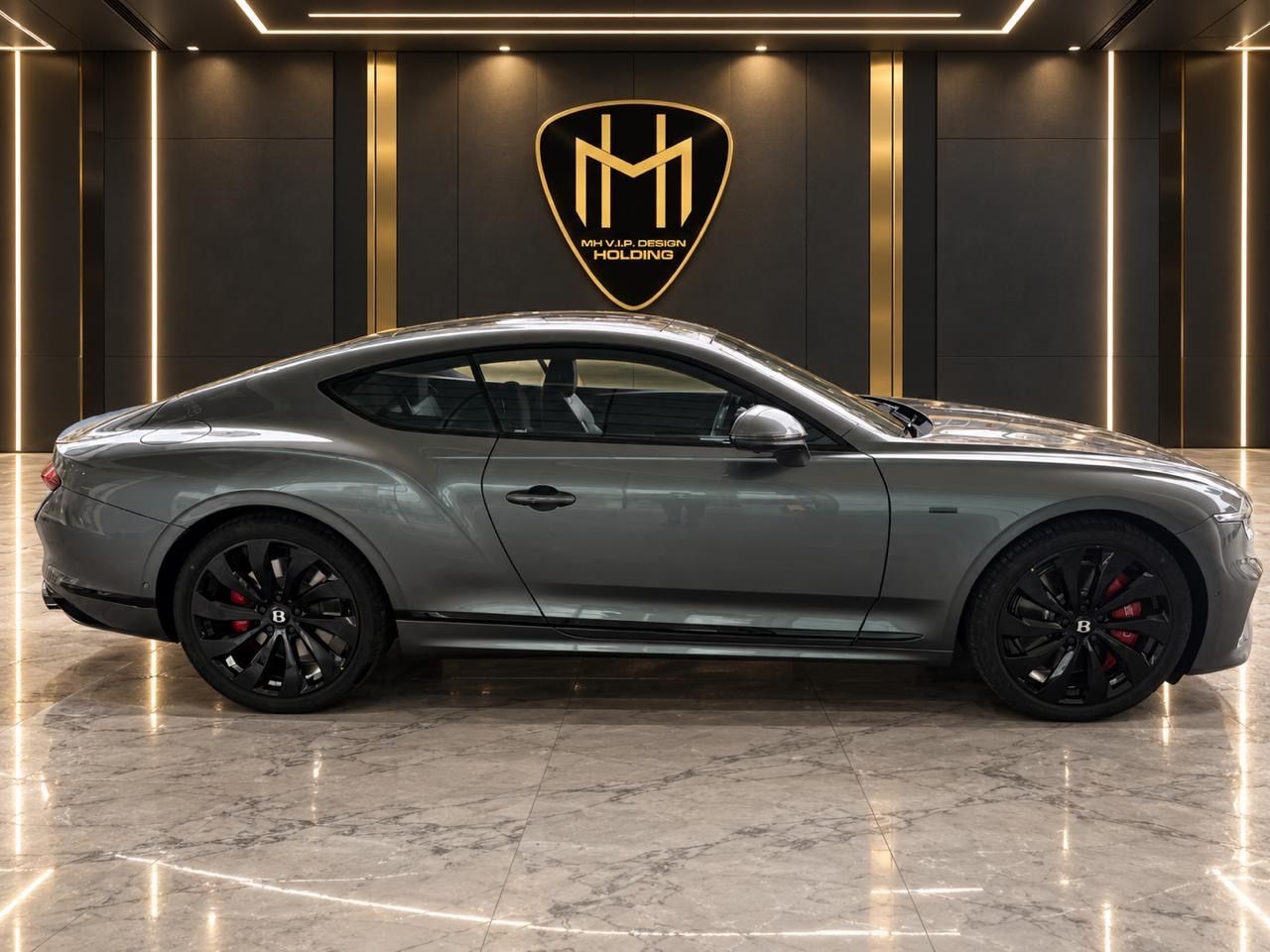 Bentley Continental GT Black Edition Tungsten Gri imagem 3