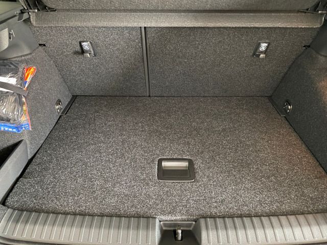 Kamiq Tour 1.0 TSI DSG AHK+MATRIX+KAMERA
