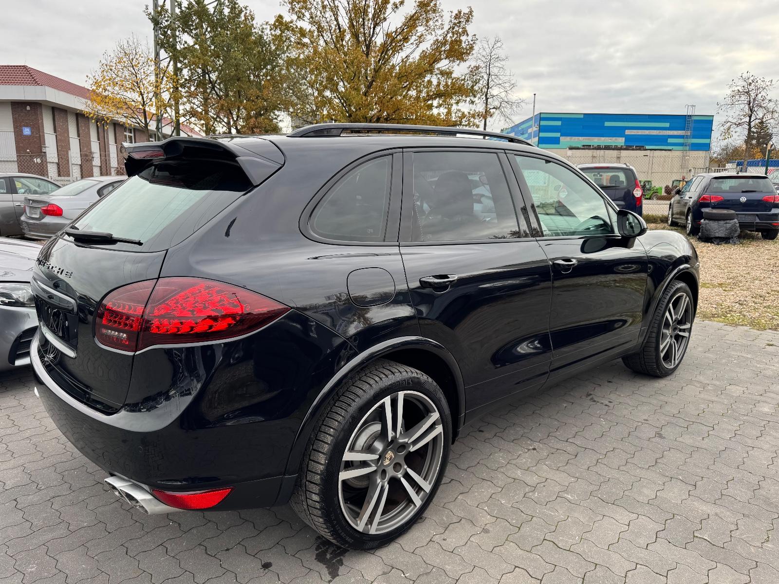 PORSCHE CAYENNE 3.0 V6 245ch 4X4 BVA - HAYON ÉLECTRIQUE - PACK SPORT - TOIT PANORAMIQUE
