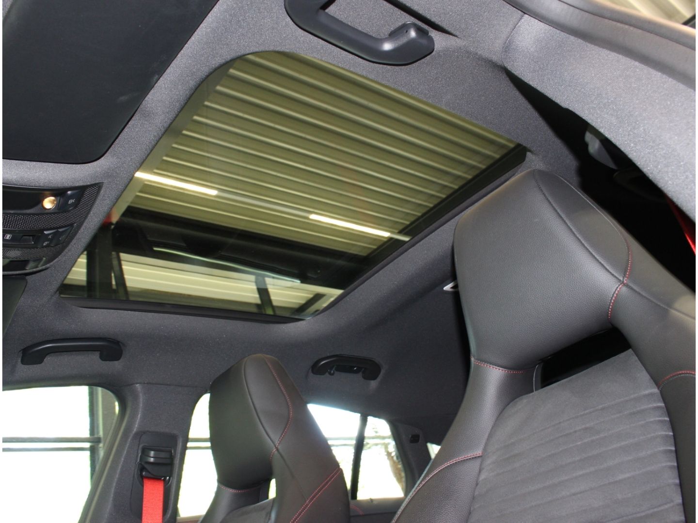 Fahrzeugabbildung Mercedes-Benz CLA 45 AMG Shooting Brake 4Matic 2.Hand*LED*TOP