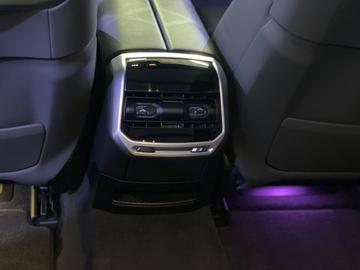2022 BMW I7 — миниатюра 23