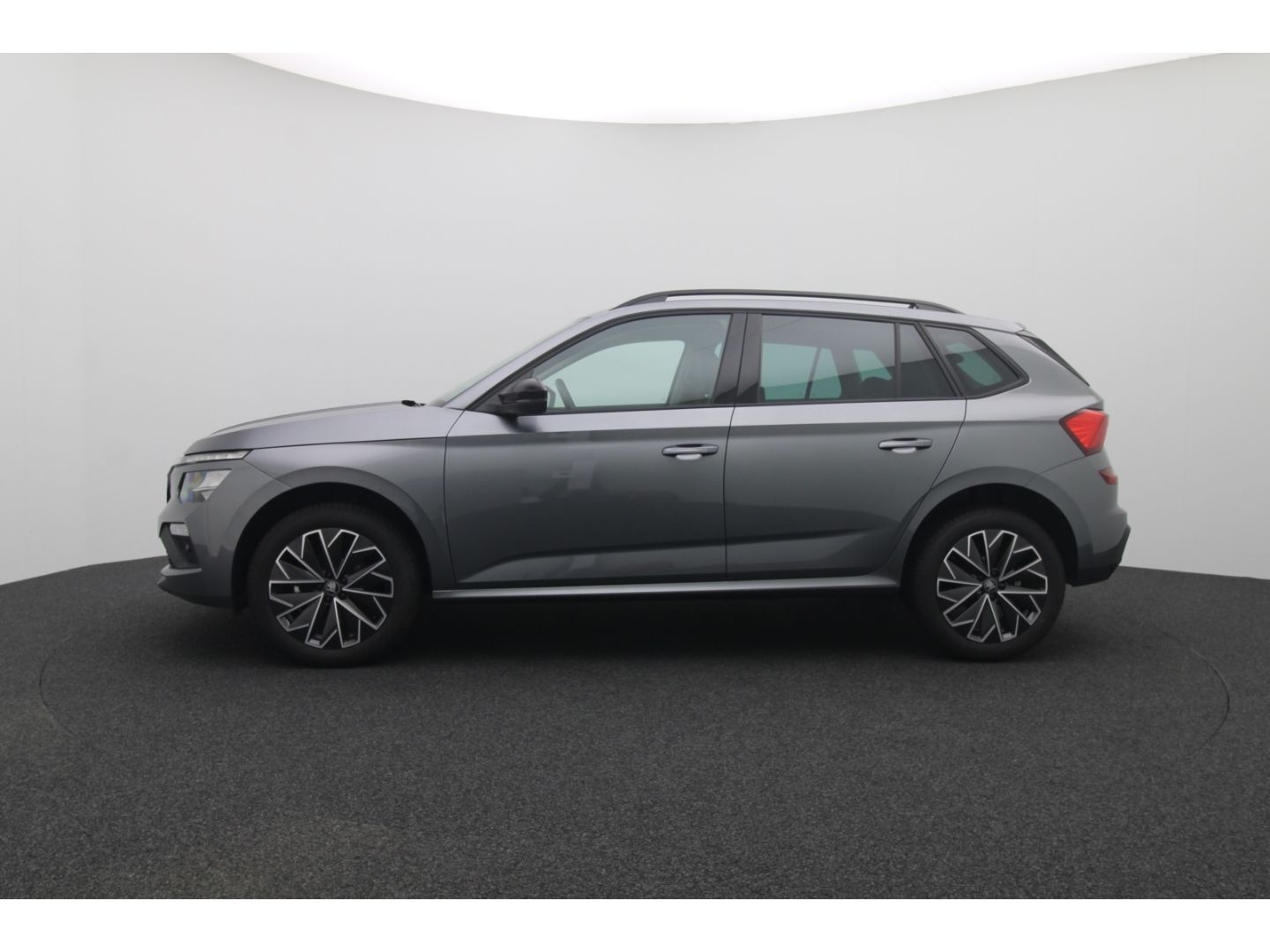 Fahrzeugabbildung SKODA Kamiq 1.0 Selection Kamera SHZ Einparkhilfe vorn