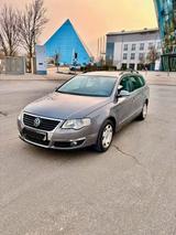 Volkswagen VW Passat 1,6 Benzin - Volkswagen Passat aus 2006: Kombi