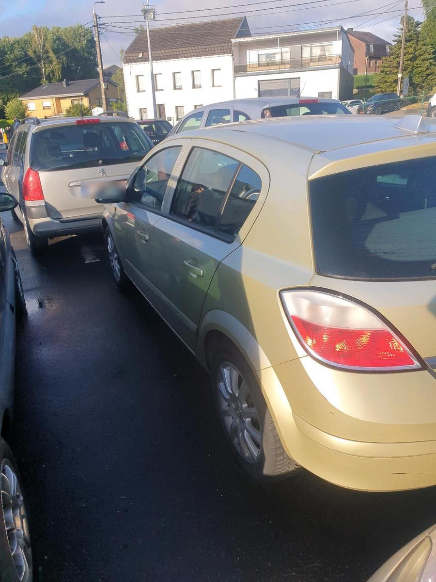 Opel Astra 2004 — photo 7