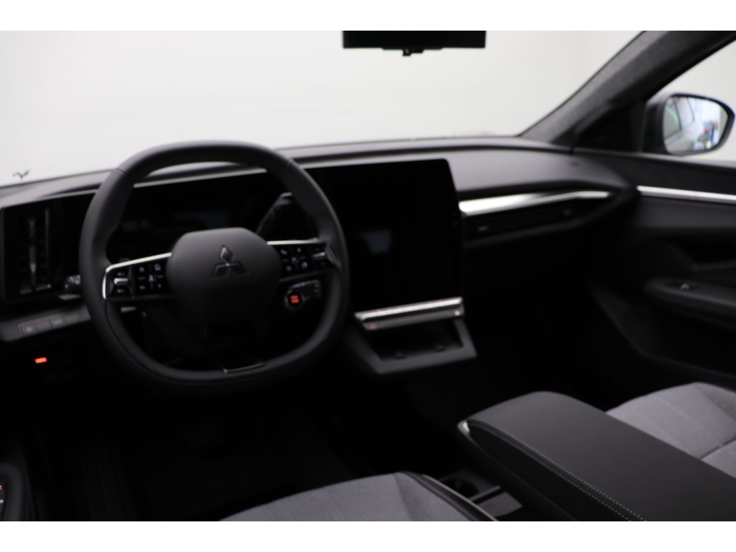 Fahrzeugabbildung Mitsubishi Eclipse Cross Diamant Top 11 KW ACC Totwinkelass