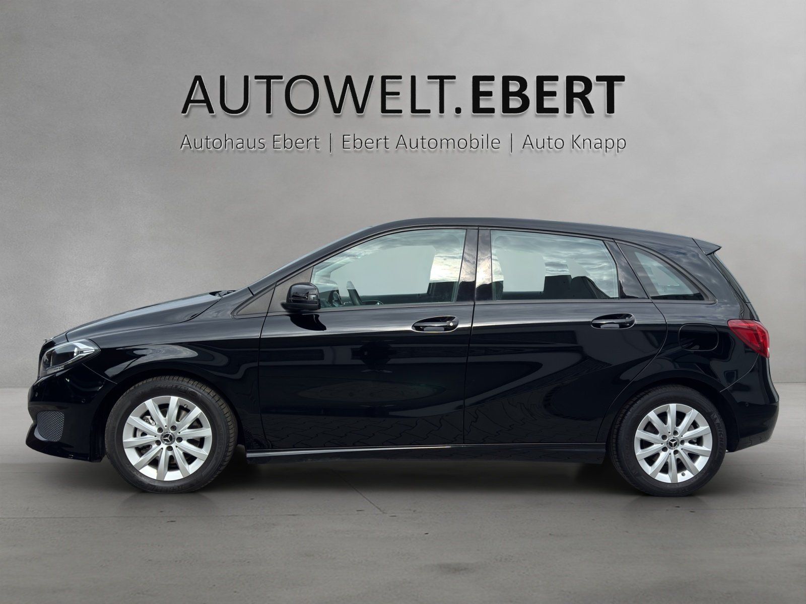 Fahrzeugabbildung Mercedes-Benz B 200 d 7G COMAND Totwinkel SHZ SpiegelPkt PTS