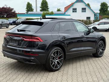2018 AUDI Q8 — фото 6