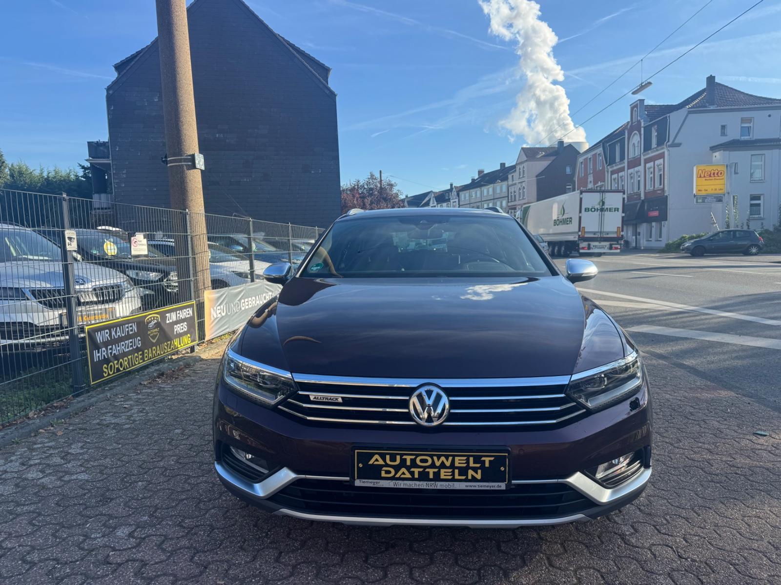 Volkswagen AUT/360°KAMERA/PANO/LEDER/LHZ/HUD/SHZ-V-H/KEYLES