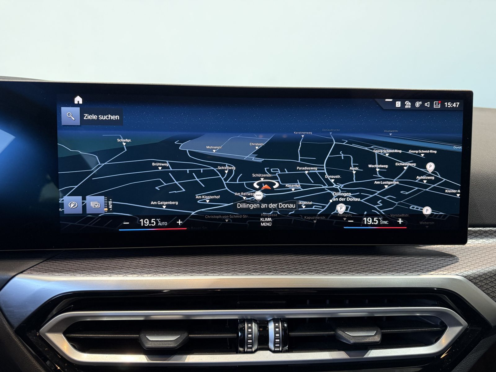 Fahrzeugabbildung BMW 320i |Panoramadach |Anhängerkuppl. |HiFi DAB