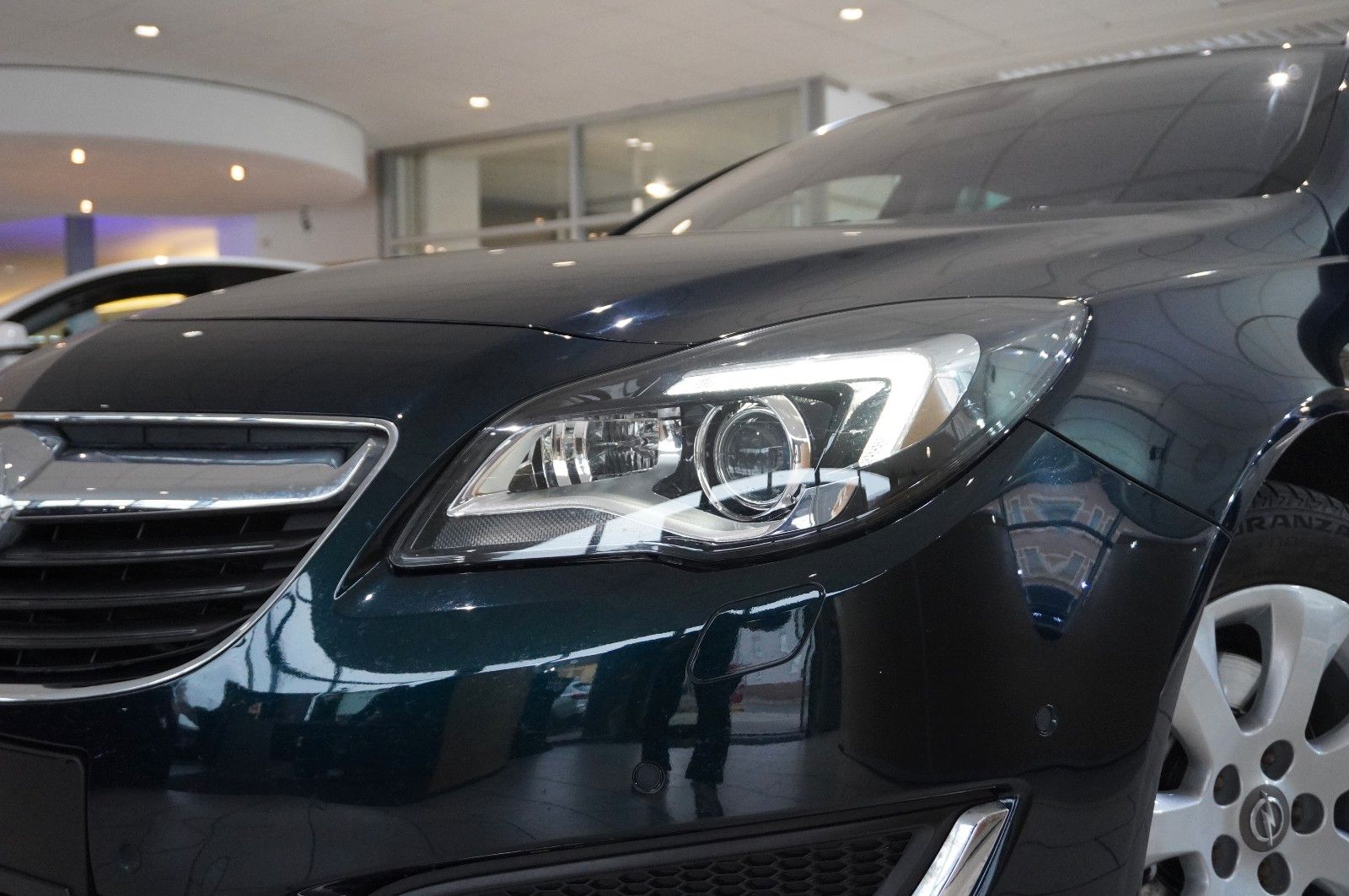 Fahrzeugabbildung Opel Insignia A ST 1.6 INNOVATION NAVI/LED/KAMERA/AHK