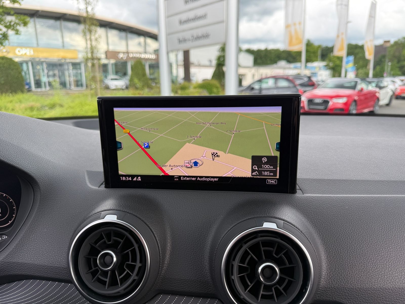 Fahrzeugabbildung Audi Q2 sport S line 35 TFSI KAM LED 19" Virtual