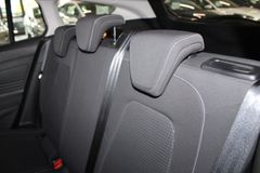 Fahrzeugabbildung Ford Focus Cool & Connect NAVI + WinterPaket + PDC