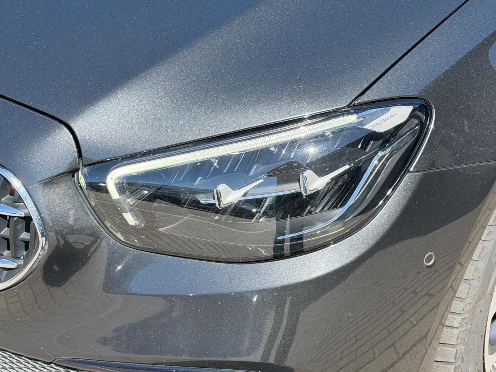 Fahrzeugabbildung Mercedes-Benz E 300 E Lim*Avantgarde*E 300 de 4Matic*360*Burm.