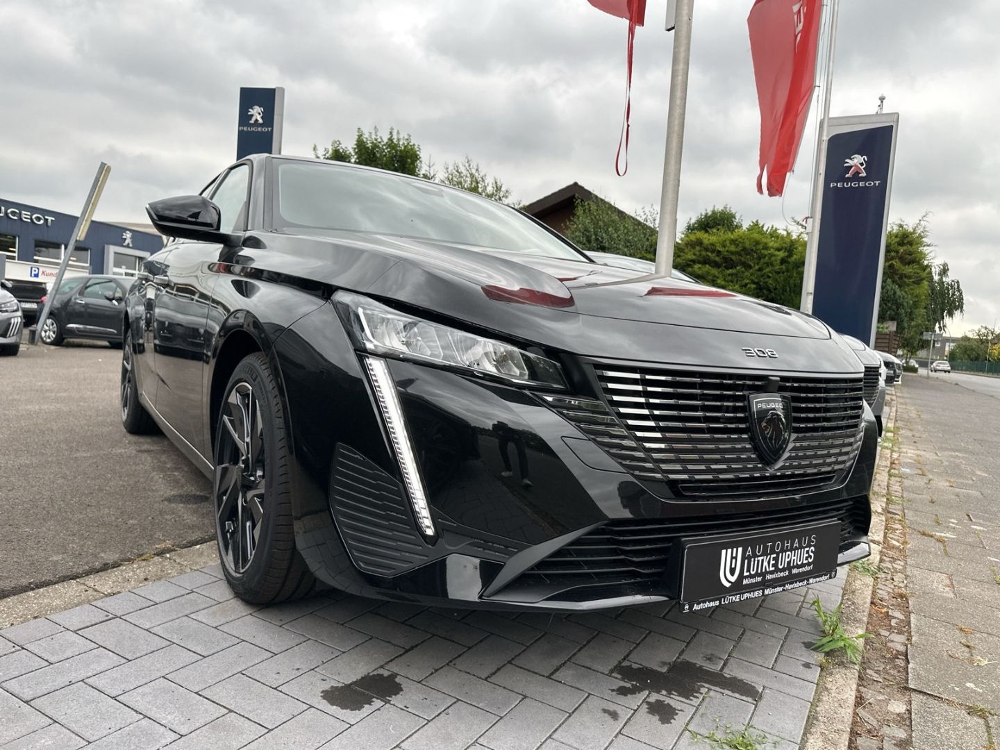 Fahrzeugabbildung Peugeot 308 SW ALLURE BlueHDi 130 EAT8 Navi  ACC CarPlay