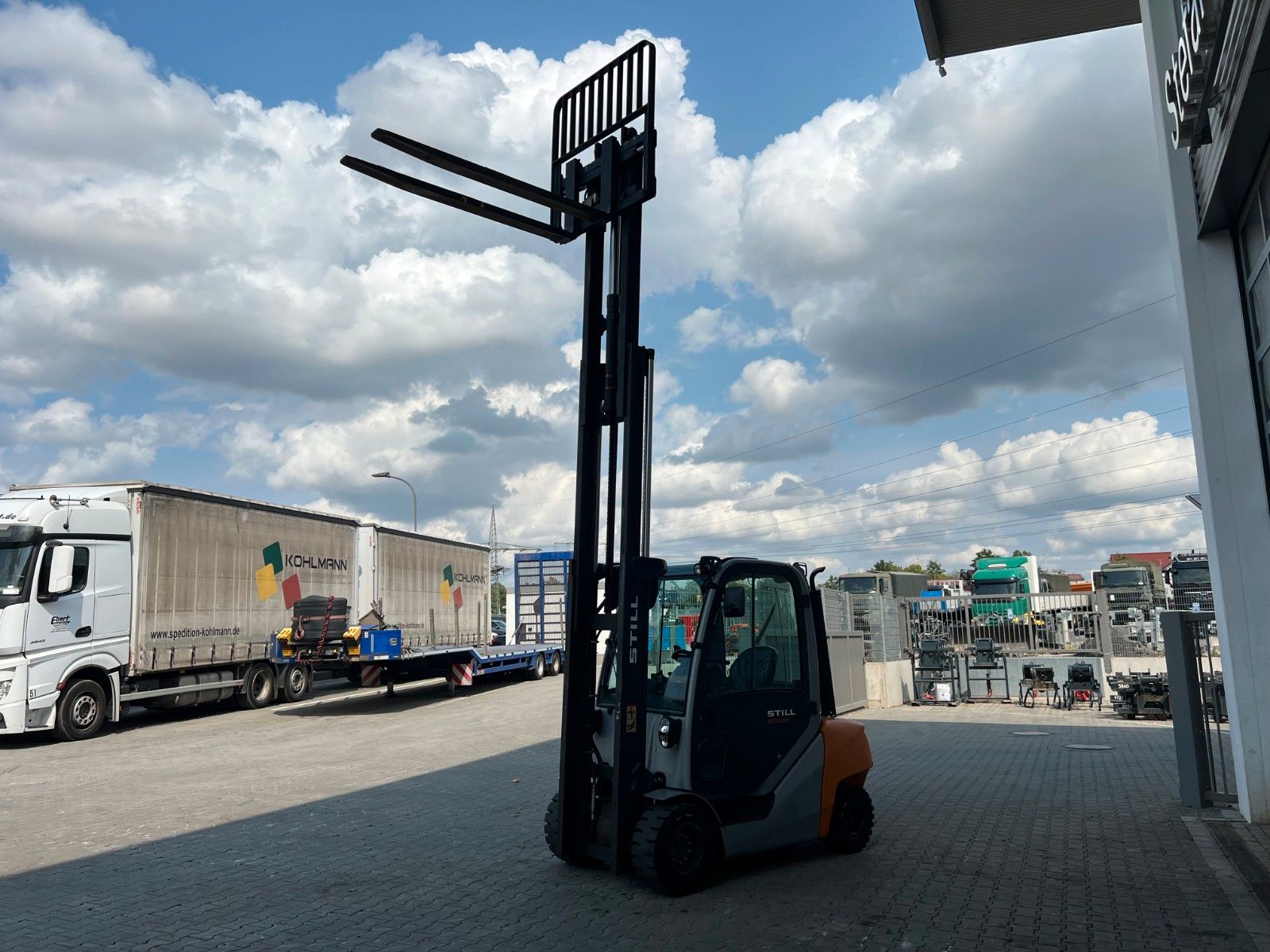 Fahrzeugabbildung Still RX70-35 / Triplex: 4.60m / nur 2.911h! / SS