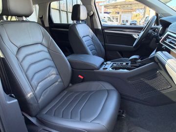 Volkswagen Touareg - 8